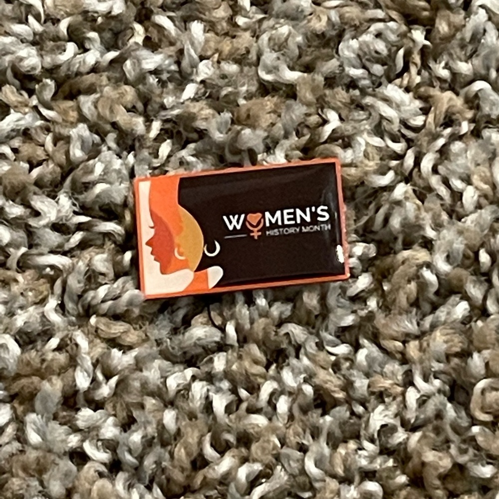 Amazon pin